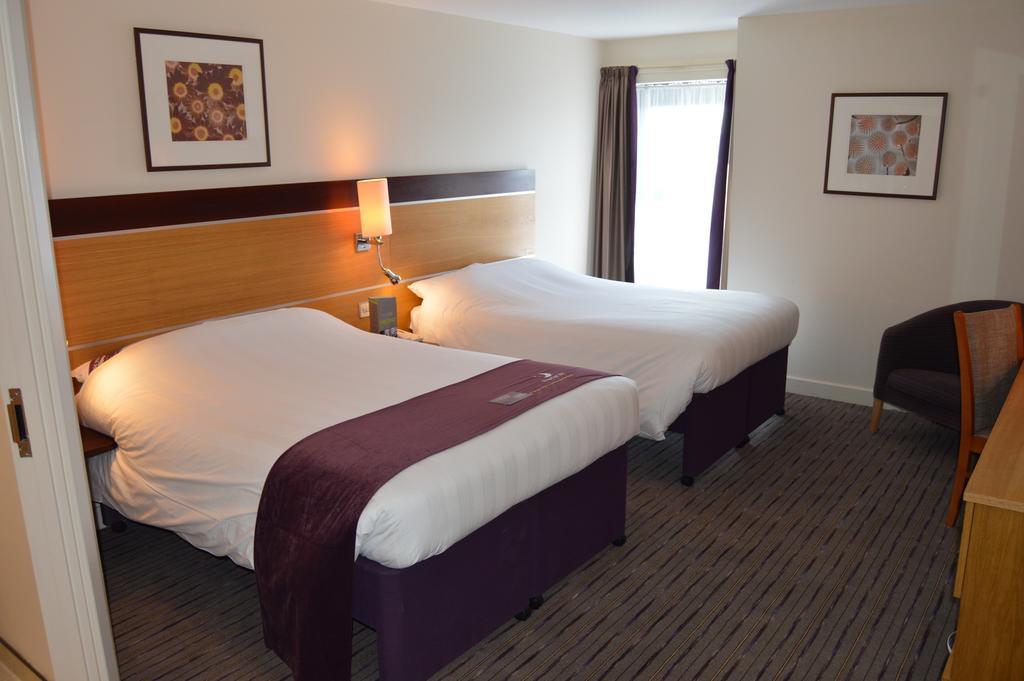 Premier Inn Dublin Airport Swords Exterior photo