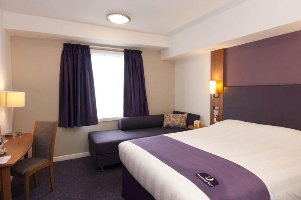 Premier Inn Dublin Airport Swords Room photo