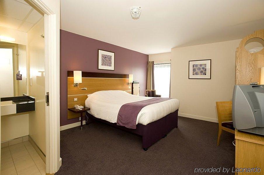 Premier Inn Dublin Airport Swords Room photo